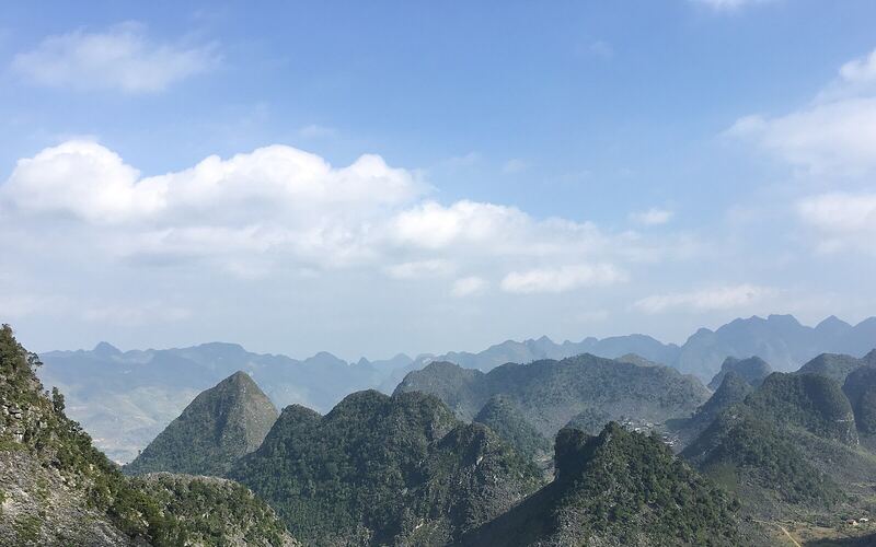 Núi đá trùng điệp ở Lũng Pù, Mèo Vạc